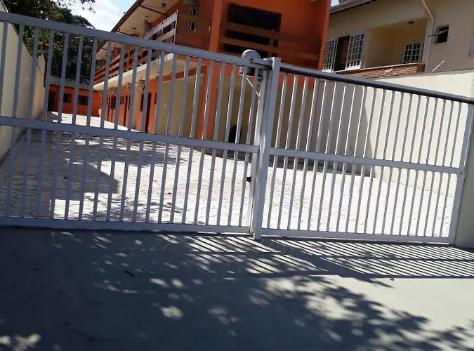 Chales Ubatuba 102 - P. Itagua